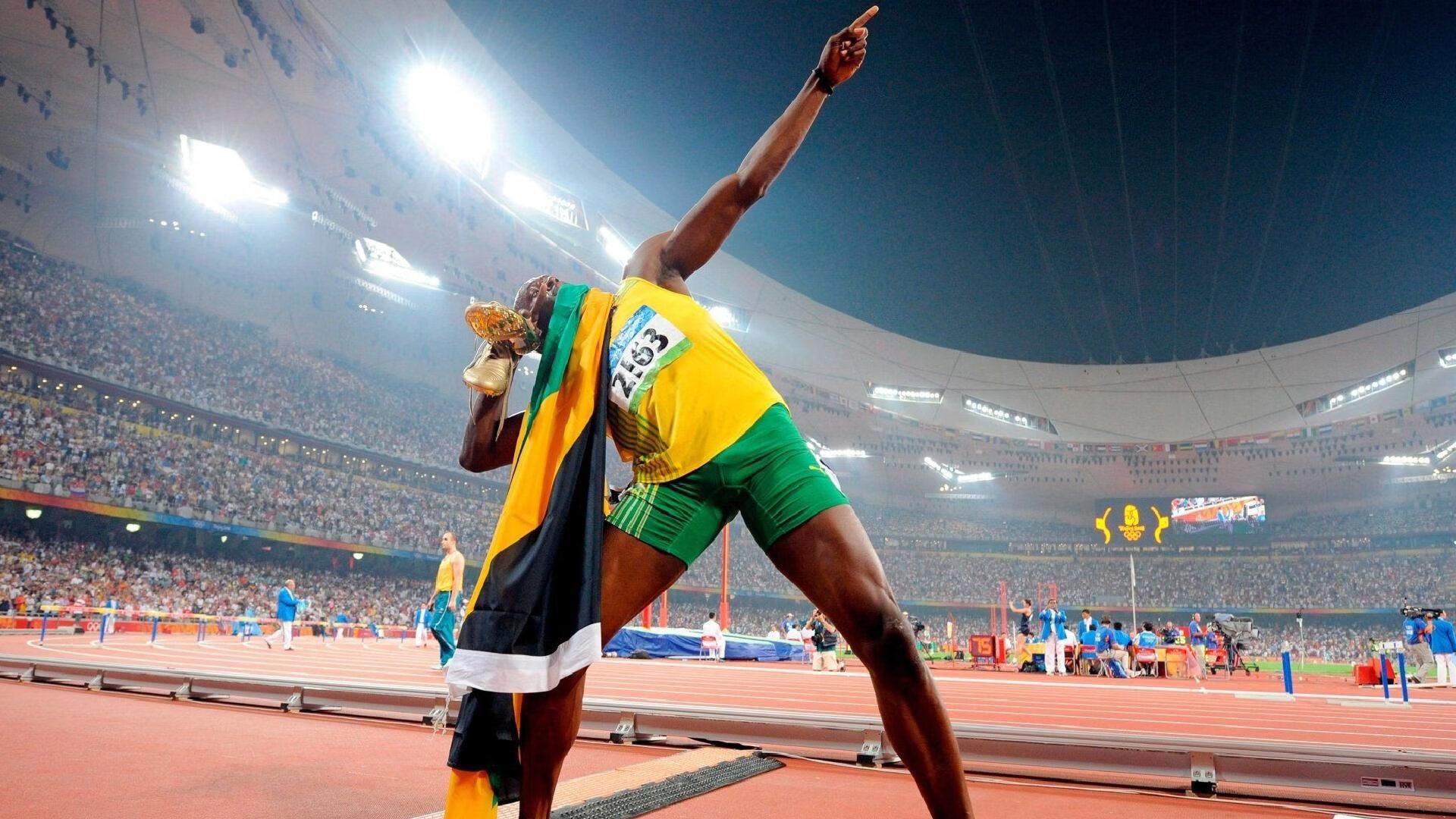 队长连续发挥出色,带领球队征服对手,球队队长的意义